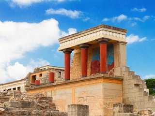 Irakleion: Knossos Palace Ticket & Audio Tour