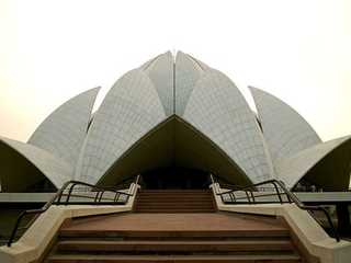 Delhi: Hauz Khas Village Historical Audio Tour