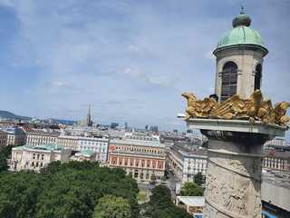 Vienna: Kunst Haus Wien Ticket & Sightseeing Audio Tour