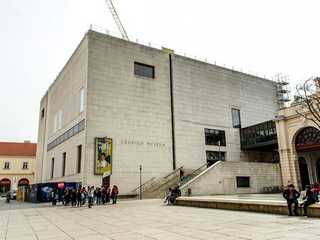Vienna's Cultural Treasures Tour with Leopold Museum Ticket
