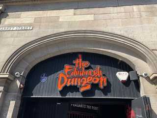 Edinburgh Sightseeing Tour with The Edinburgh Dungeon Ticket