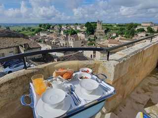 Saint-Émilion Private Walking Tour: Medieval Marvels