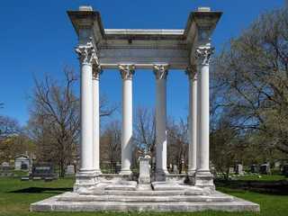 Chicago: Graceland Cemetery Audio Tour