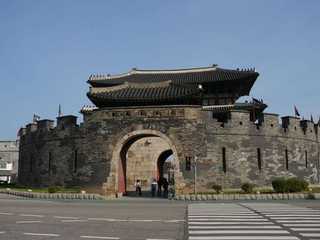Suwon with a Local: Hwaseong Fortress and Beyond