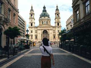Budapest: St. Stephen's Basilica Ticket & City Walk Audio Tour