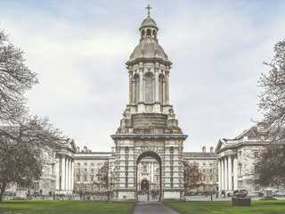 Dublin: St Stephen's to Trinity Historical Audio Tour