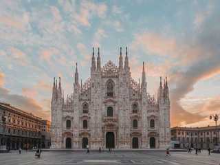 Milan: Duomo Rooftop Ticket & City Highlights Audio Tour