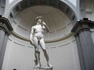 Florence: Accademia Priority Entry Ticket and Audio Tour with a City Walk