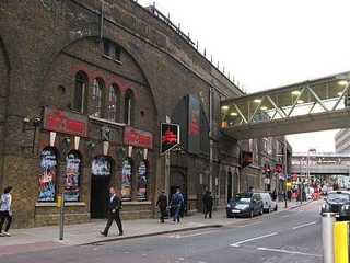 London Landmarks Tour with The London Dungeon Ticket