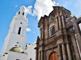 Quito's Historic Sights: A Cultural Walking Journey