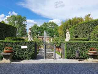 Lucca: Historic Alleys and Landmarks Audio Tour