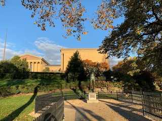 Philadelphia Historic District: 2-Hour Walking Journey