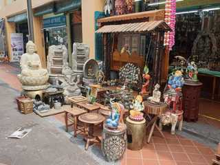 Discover Singapore's Soul: A Self-Guided Audio Tour