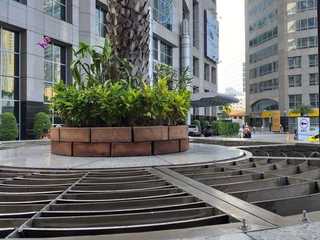 Bangkok: Wireless Road Hidden Gems Audio Tour