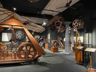 Florence: Leonardo da Vinci Interactive Museum® Ticket and an Audio City Tour