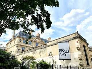 Paris Walking Tour with Picasso Museum Ticket