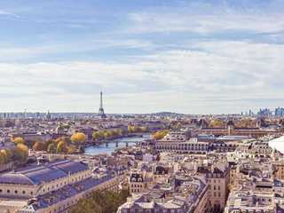 Paris: Seine Riverbank Charms Audio Tour