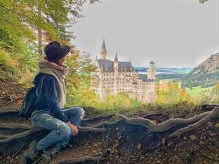 Bayerische Schlösser: Neuschwanstein und die wunderschönen Alpen