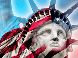 New York City: Statue of Liberty & Ellis Island Audio Tour