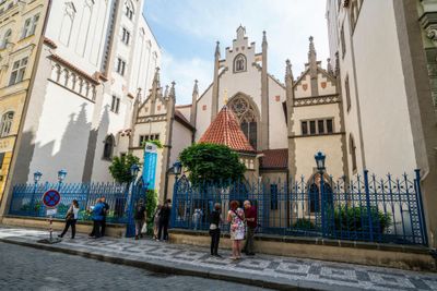Prague: Old Town & Jewish Quarter Audio Tour - photo 2