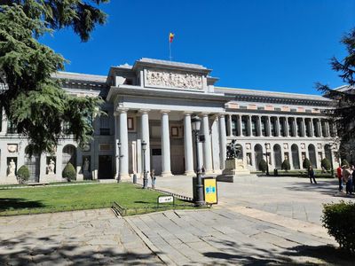 Madrid: Prado Museum Ticket & City Sights Audio Tour