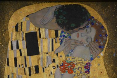 Vienna: Upper Belvedere Ticket & Highlights Audio Tour with a City Walk - photo 2