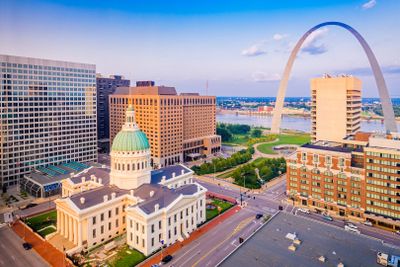 St. Louis: A Self-Guided Audio Tour