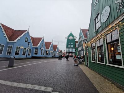 Zaandam: An Audio Journey Through History, Art, and Architecture