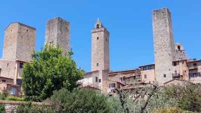 San Gimignano: Medieval Echoes Self-Guided Audio Tour