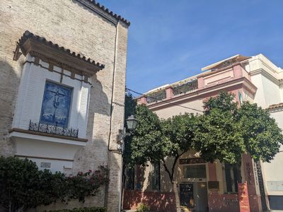 Sevilla: Royal Alcazar Ticket & City Walk Audio Tour - photo 2