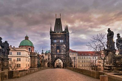 Prague: Central Gallery Ticket & City Walk Audio Tour - photo 2