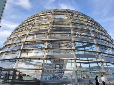 Explore Berlin's Heart: In-App Audio Tour of Power & History - photo 2