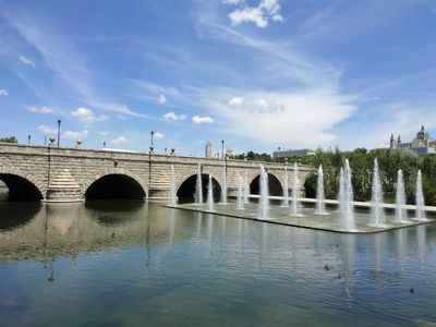 Madrid: Riverside Wonders Audio Tour - photo 2