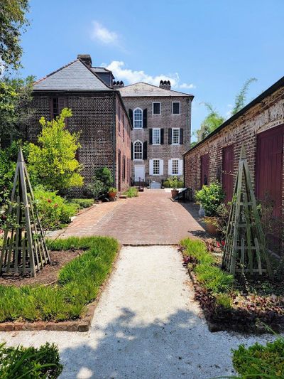 Charleston's Historic Walking Journey