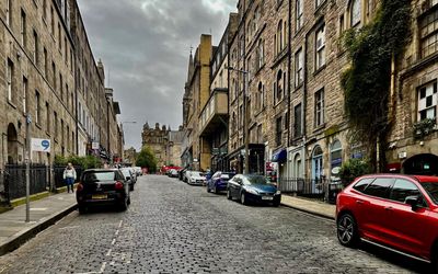 Taste History: Edinburgh's Secret Food In-App Audio Tour