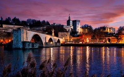 Avignon: Palatial Grandeur Audio Tour
