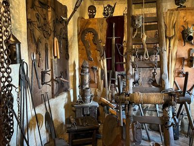 Explore Prague's Heart: In-App Audio Castle Tour - photo 2