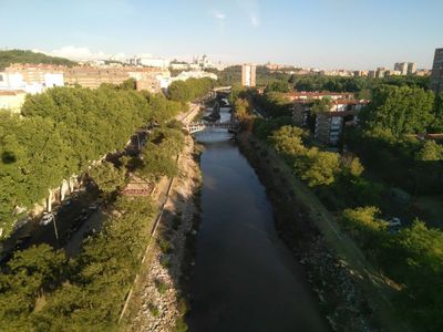 Madrid: Riverside Wonders Audio Tour