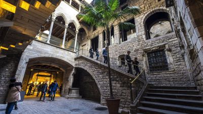 Barcelona: Picasso Museum & El Born Audio Tour - photo 2
