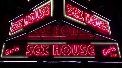 Hamburg: Reeperbahn Nightscape Audio Tour - photo 2