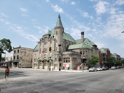 Montreal: Mile End & Outremont Audio Tour