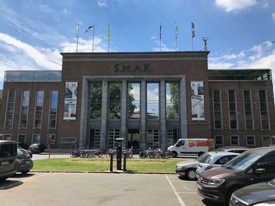 Gent: Museum of Fine Arts Ticket & Sightseeing Audio Tour