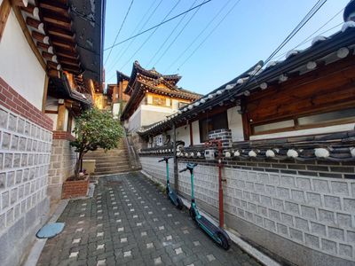 Seoul: Hanok Bukchon Village Audio Journey