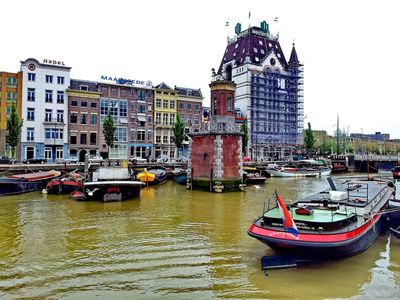 Rotterdam's Phoenix Path: World War II Walk - photo 2