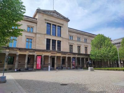 Berlin's Historical Journey: Sightseeing with Neues Museum Ticket