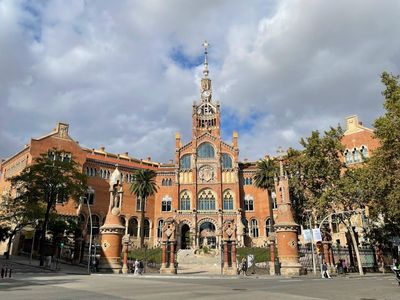 Barcelona: Sant Pau Ticket & City Discovery Audio Tour