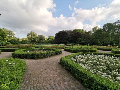 Amsterdam: Vondelpark & Old West Secrets Audio Tour - photo 2