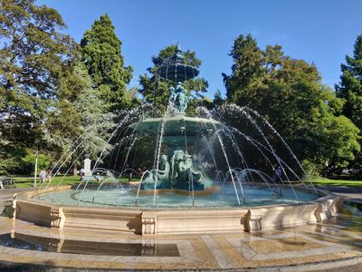 Geneva: Left Bank Legends Audio Tour - photo 2