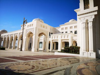 Abu Dhabi: Skyline Splendor Quest Audio Tour