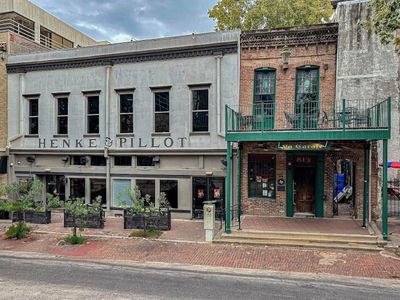Houston: Urban Murals & Hidden Bars Audio Tour - photo 2